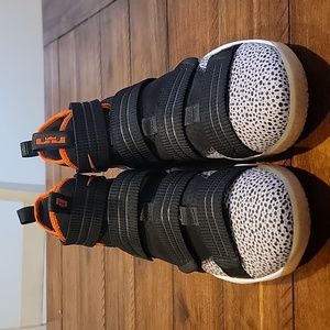 Lebron soldier 11 safari print